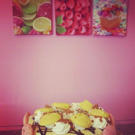 Mela Karamela Pastry Shop