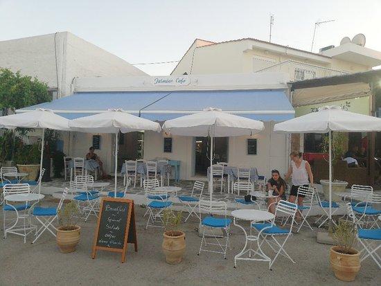 Jasmine cafe