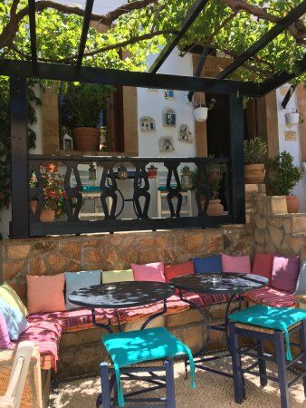Rainbird Bar